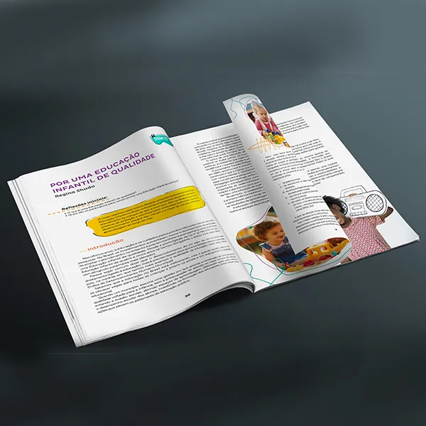 208-Magazine-mockups-freec