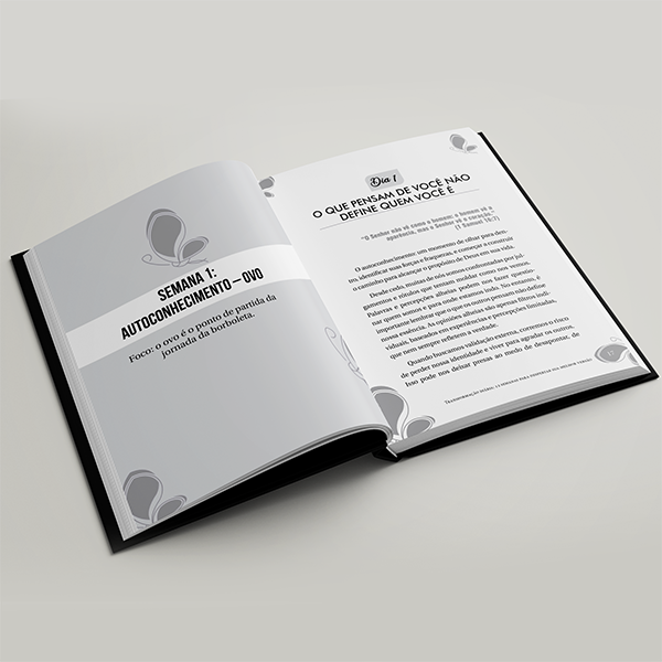 Book_Mockup_04x111