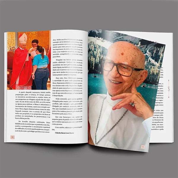 Photorealistic Magazine MockUpaa